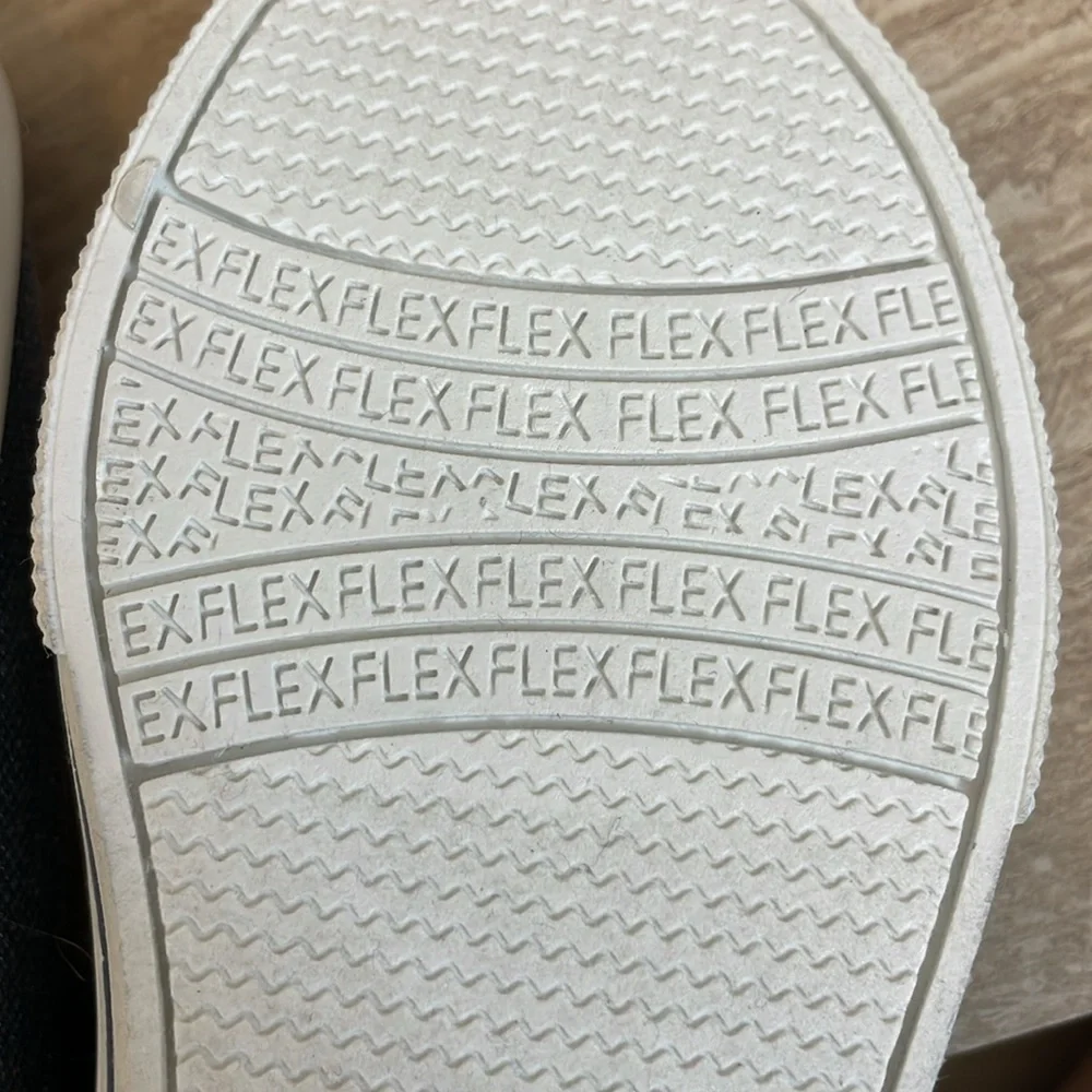 CARTERS NWT Girls Size 2 Mary Jane Shoes Navy Blue White Flats Bow Casual - Picture 7 of 11